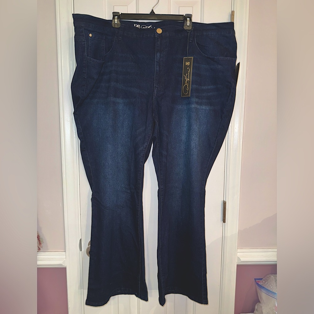 NEW! DG2 Diane Gilman Classic Stretch Signature Boot-Cut Jean Indigo, 28 W